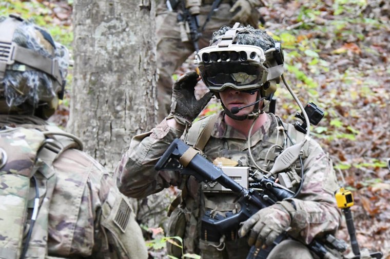 US Army receives first 20 IVAS headset prototypes from Microsoft